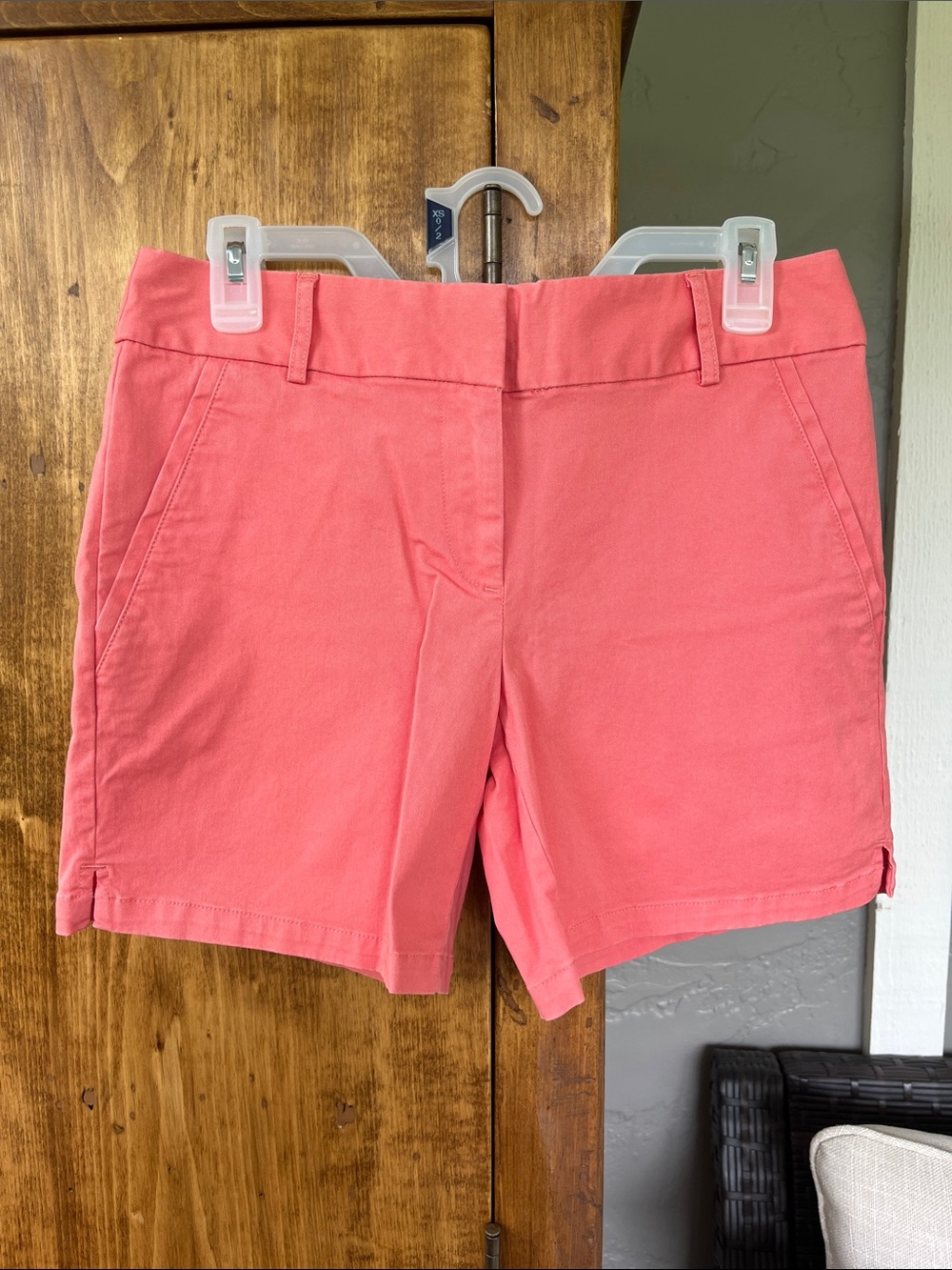 Ann Taylor LOFT size 2 Women's Coral Chino Shorts Riviera